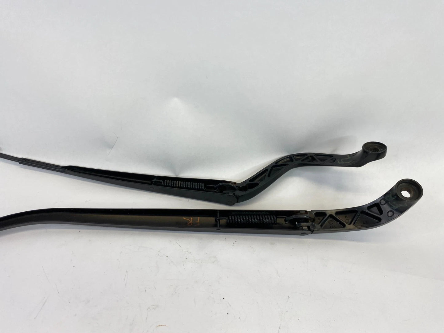 2013-2017 HONDA ACCORD FRONT WINDSHIELD LEFT & RIGHT WIPER ARM SET OEM