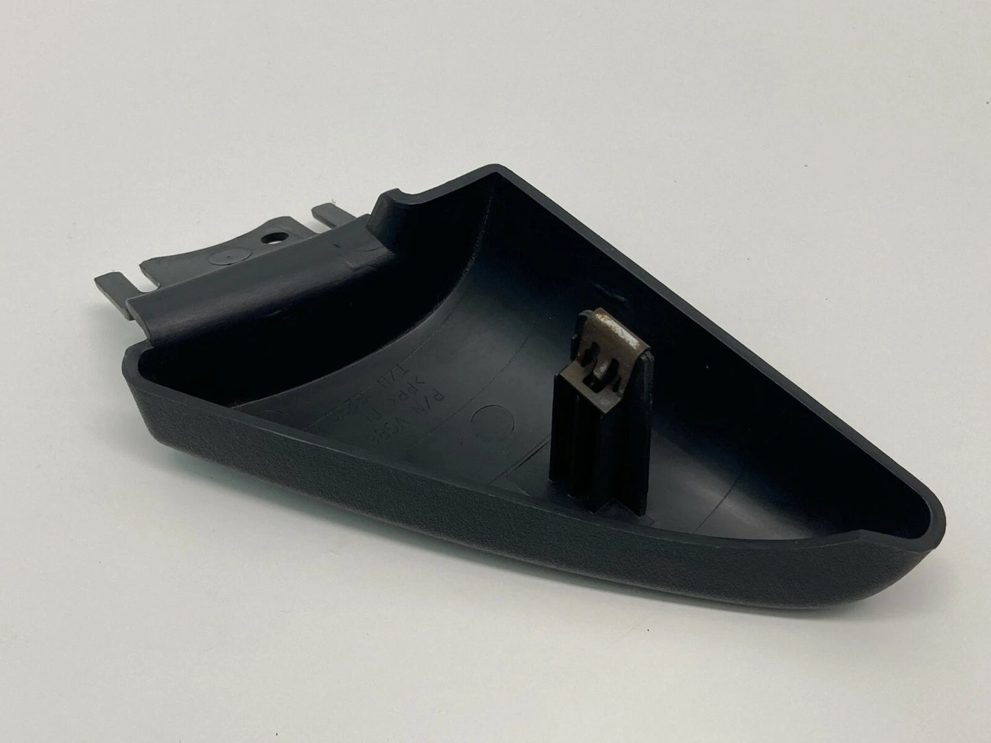 2001-2006 CHRYSLER SEBRING FRONT RIGHT INTERIOR DOOR MIRROR BEZEL COVER VG8618