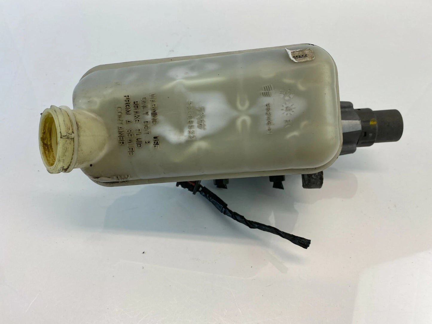 08 09 CHRYSLER TOWN & COUNTRY BRAKE MASTER CYLINDER W/ RESERVOIR BOTTLE TANK