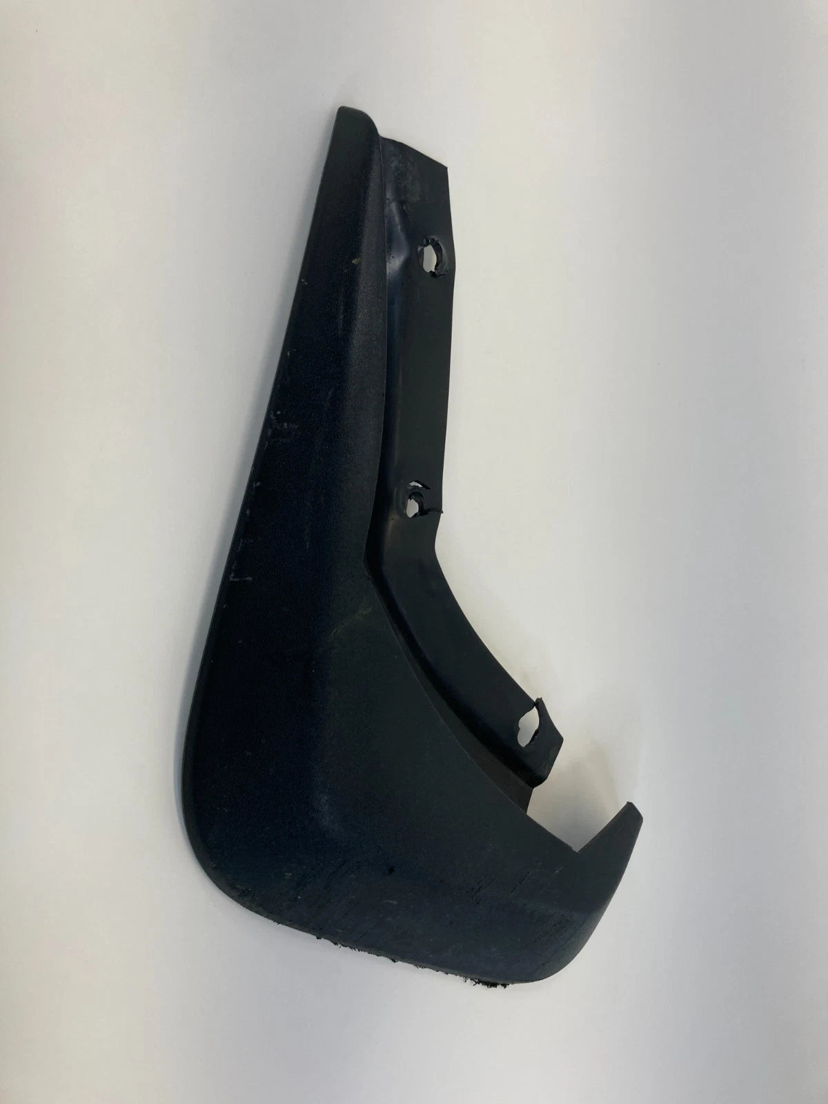 2011-2018 Volvo S60 2015-2018 V60 Rear Left Side Mud Flap Guard 31265333 OEM