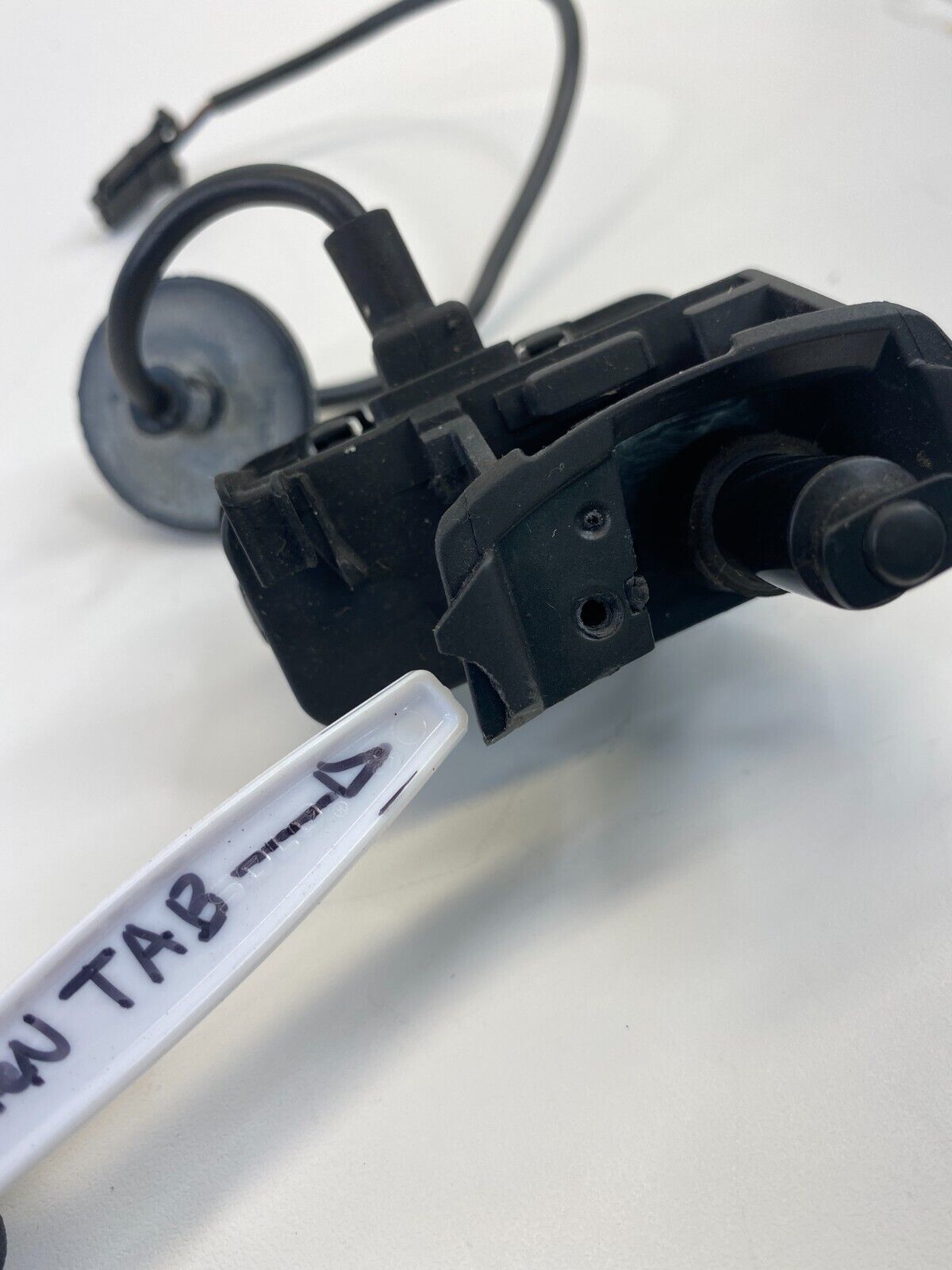 11-18 Volkswagen Jetta Sedan Fuel Tank Filler Door Lock Actuator 5C6810773 OEM