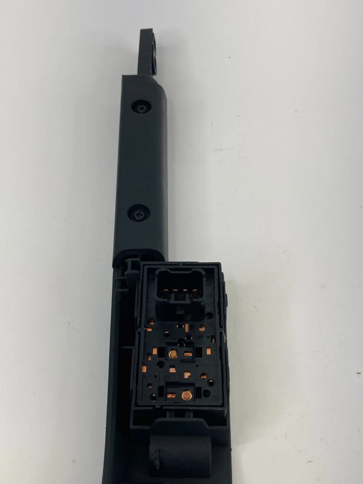 12-16 CHEVROLET SONIC HATCHBACK FRONT RIGHT SIDE DOOR WINDOW SWITCH W/ BEZEL OEM