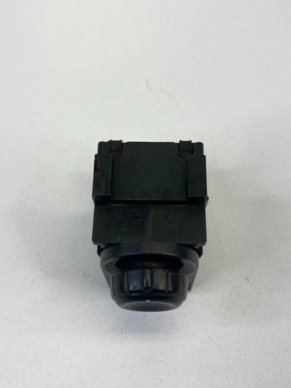 02-06 NISSAN ALTIMA 07-12 SENTRA LEFT DRIVER DOOR POWER MIRROR CONTROL SWITCH