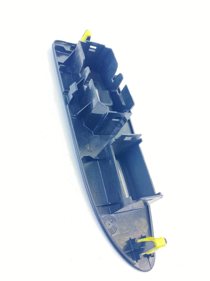 2005-2008 TOYOTA AVALON FRONT RIGHT SIDE WINDOW SWITCH TRIM BEZEL 74231-AC080