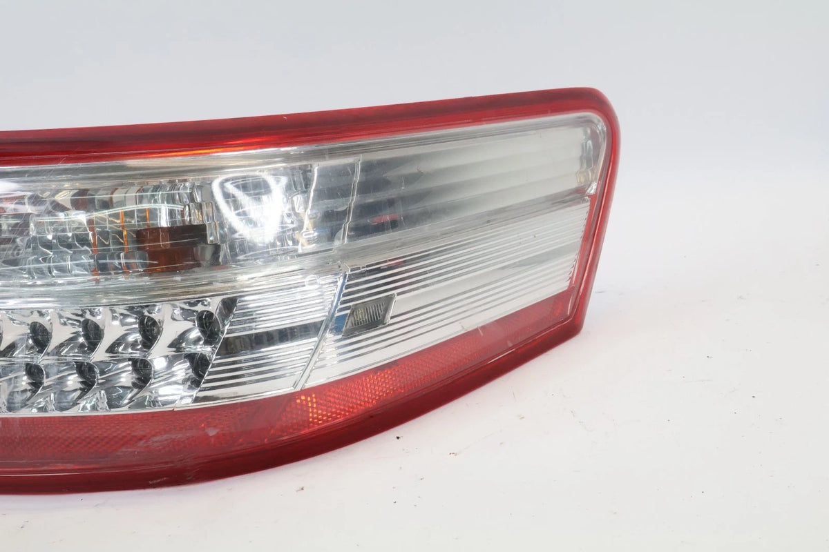 2010 2011 TOYOTA CAMRY HYBRID RIGHT PASSENGER TAIL LIGHT TAILLAMP OUTER LED OEM