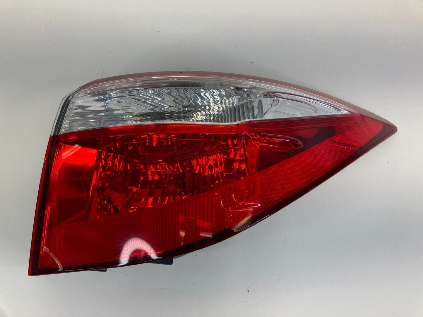 2014 2015 2016 Toyota Corolla SDN Rear Right Outer Tail Light Taillight Lamp OEM