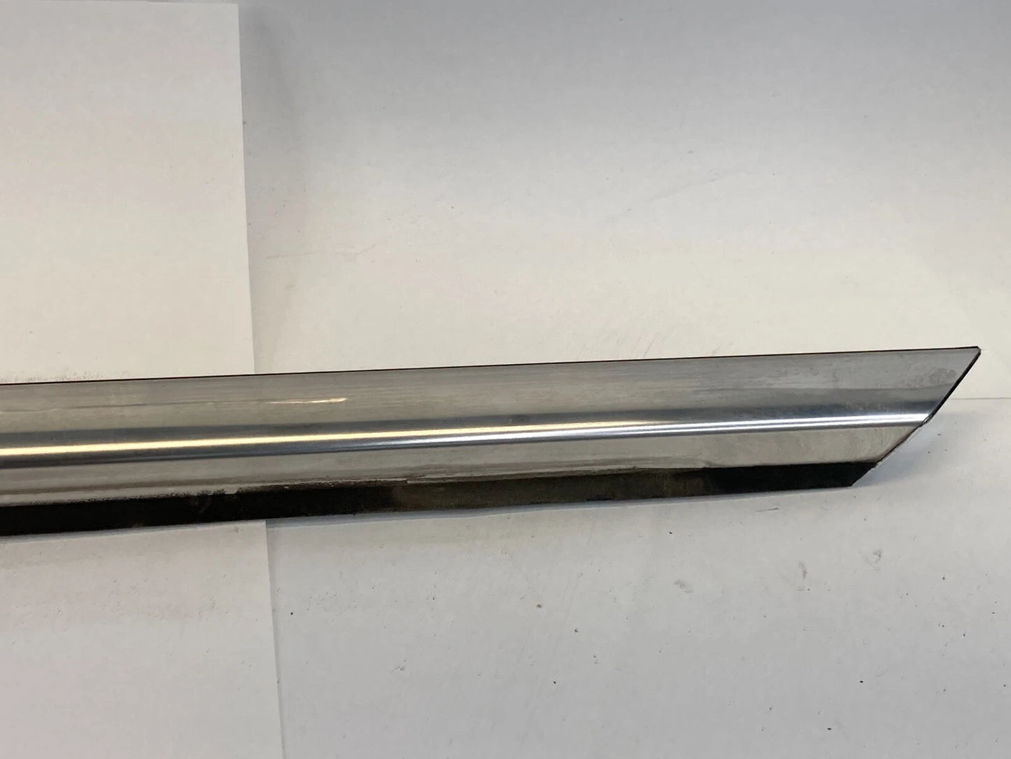 2008-2014 CADILLAC CTS FRONT LEFT EXTERIOR WINDOW BELT REVEAL TRIM MOLDING OEM