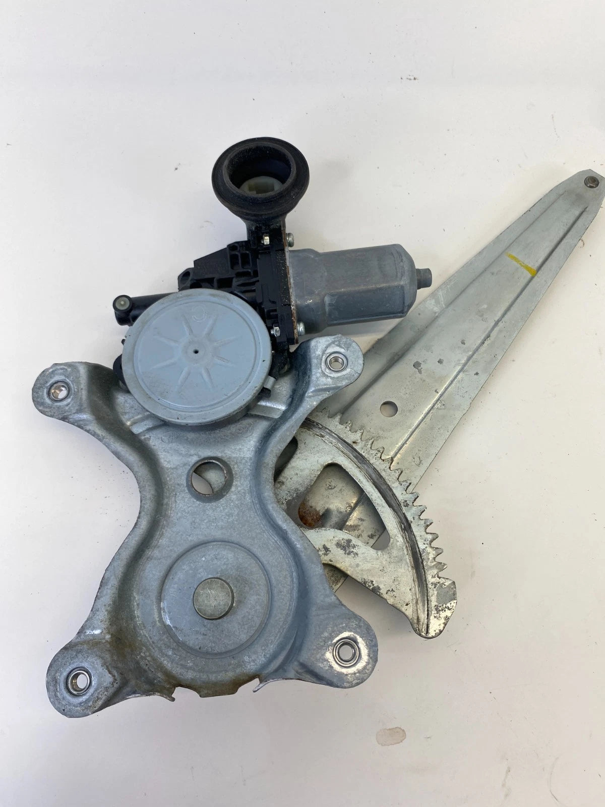 2007-2017 TOYOTA CAMRY REAR LEFT SIDE DOOR POWER WINDOW MOTOR 85710-AE010