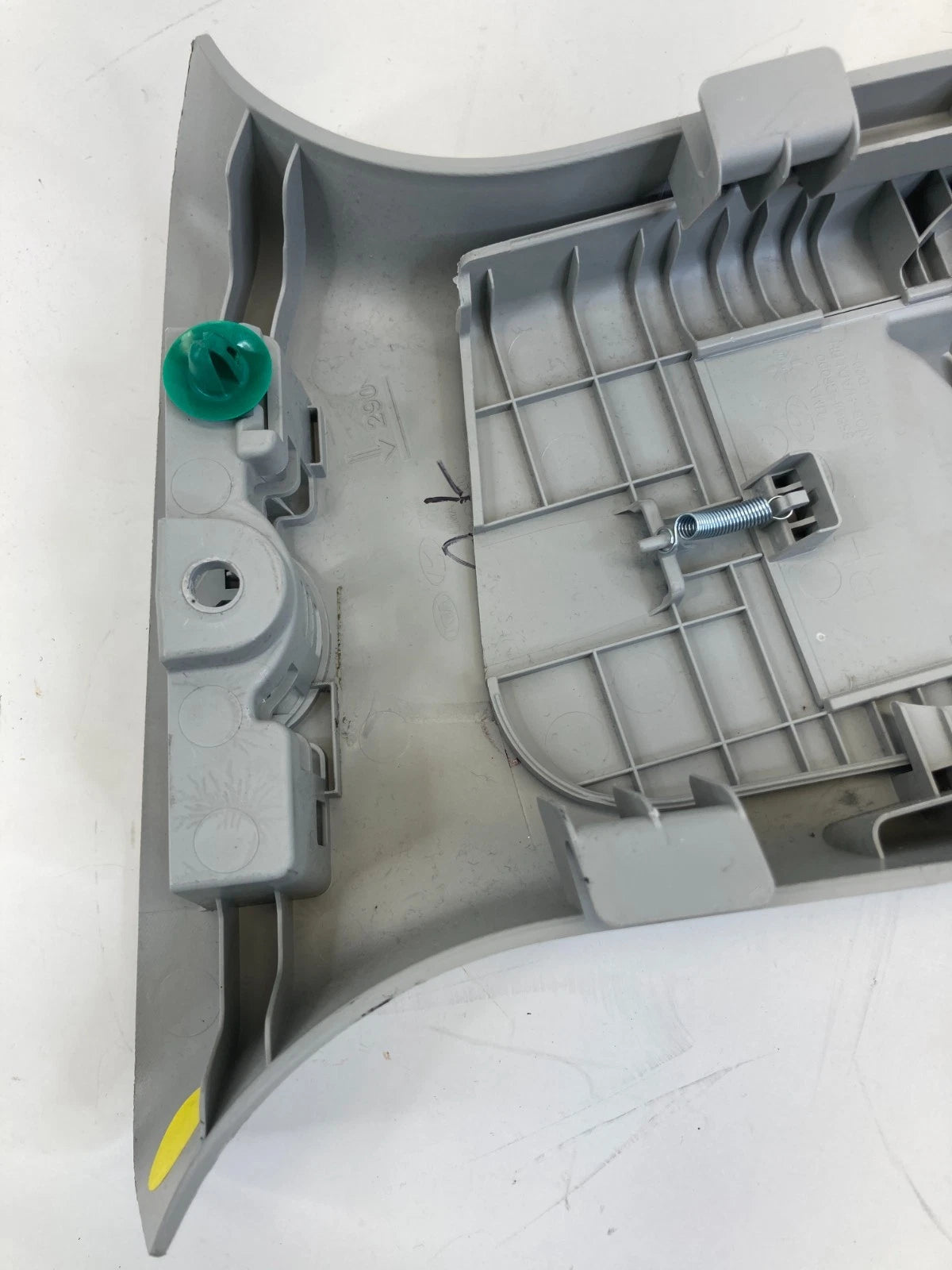 2016-2020 KIA SORENTO RIGHT SIDE UPPER B-PILLAR COLUMN COVER WITH BELT ADJUSTER
