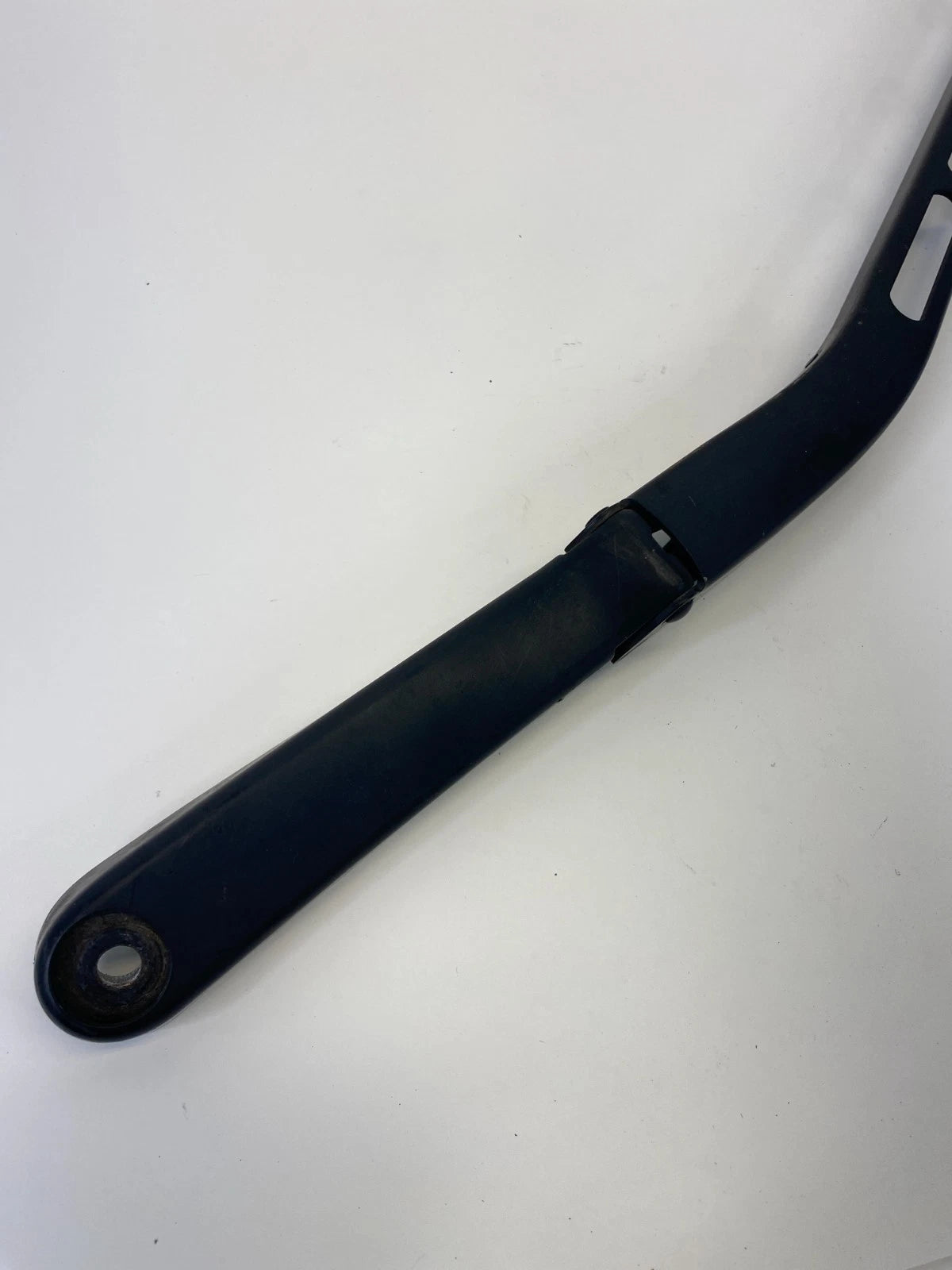 2001-2005 MERCEDES-BENZ C240 C320 W203 FRONT LEFT LH DRIVER SIDE WIPER ARM OEM