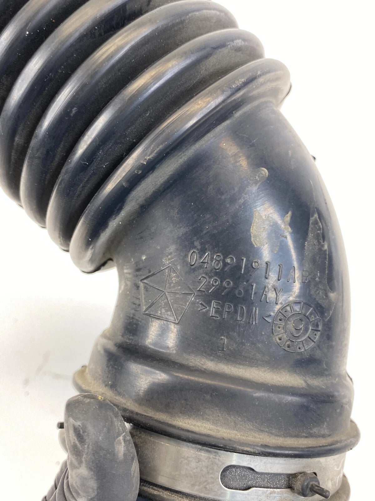 2009 2010 DODGE JOURNEY 3.5L V6 SXT R/T AIR CLEANER INTAKE HOSE DUCT OEM FACTORY