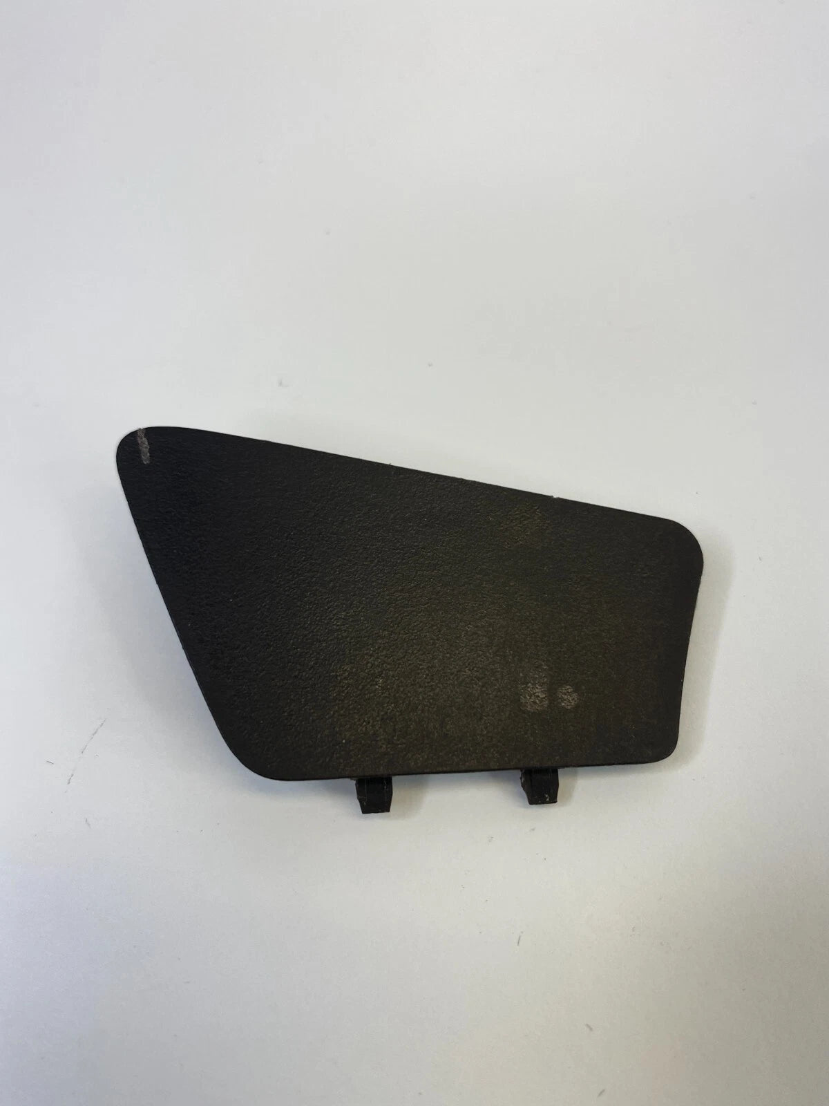 2011-2017 BUICK REGAL REAR RIGHT SIDE INTERIOR DOOR HANDLE BOLT CAP TRIM COVER