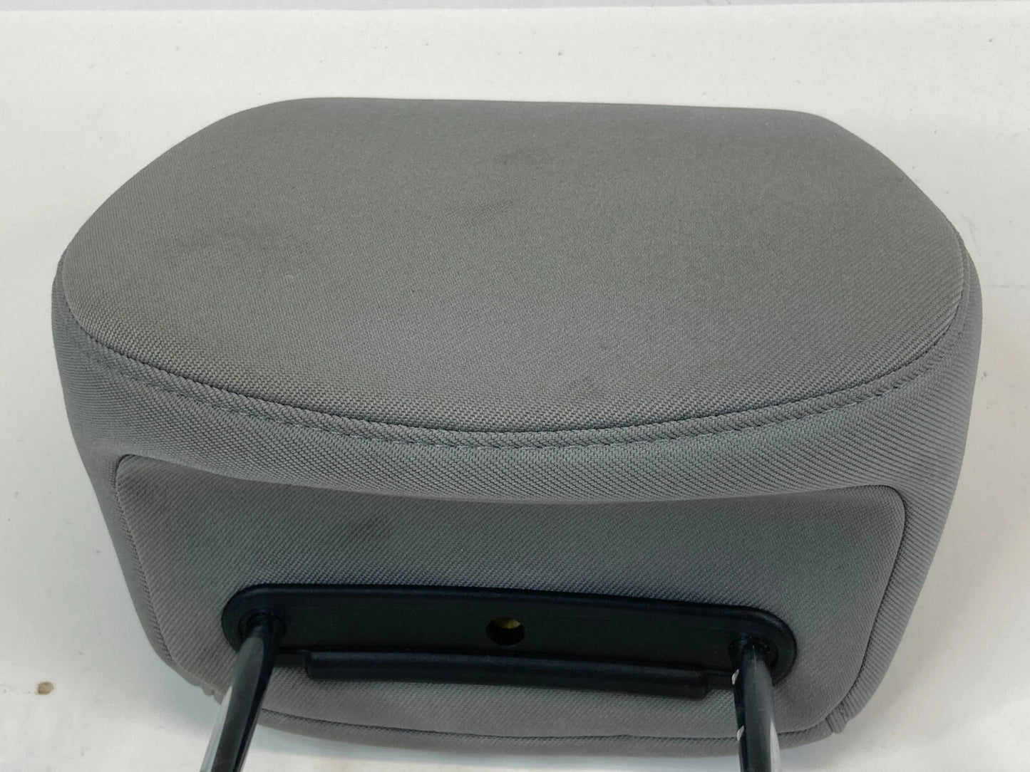 2015-2017 HYUNDAI ACCENT FRONT LEFT DRIVER SIDE SEAT HEADREST HEAD REST OEM