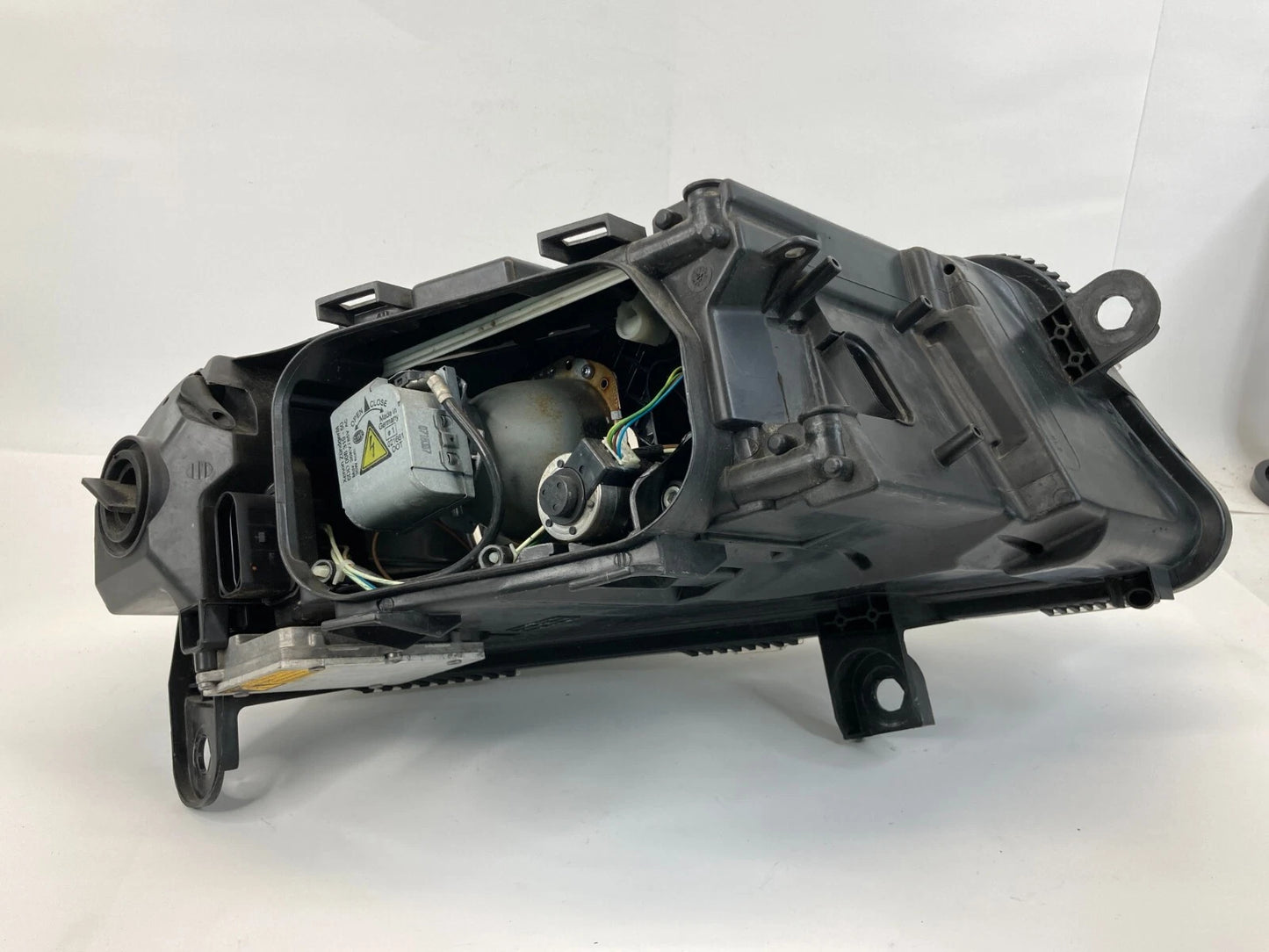 2005-2008 AUDI A6 QUATTRO FRONT LEFT DRIVER SIDE HEADLIGHT HEADLAMP XENON OEM