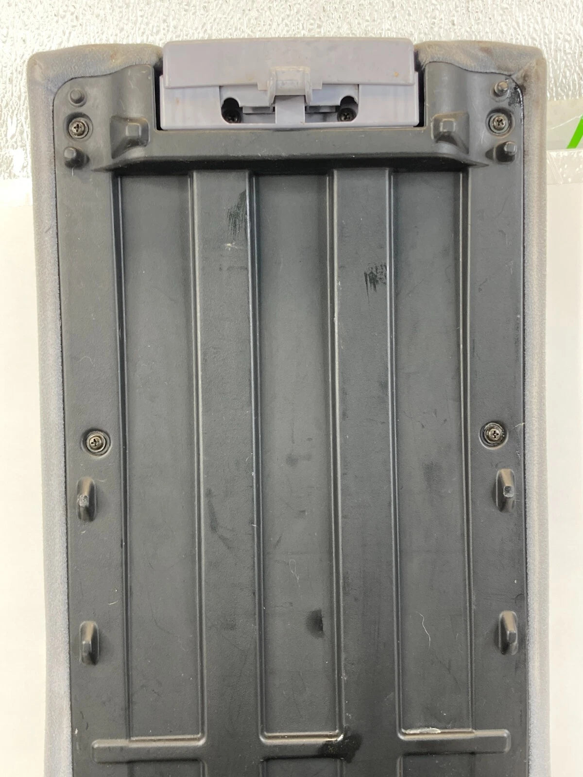 2000-2005 TOYOTA TUNDRA JUMP SEAT CENTER CONSOLE ARMREST CUP HOLDER OEM