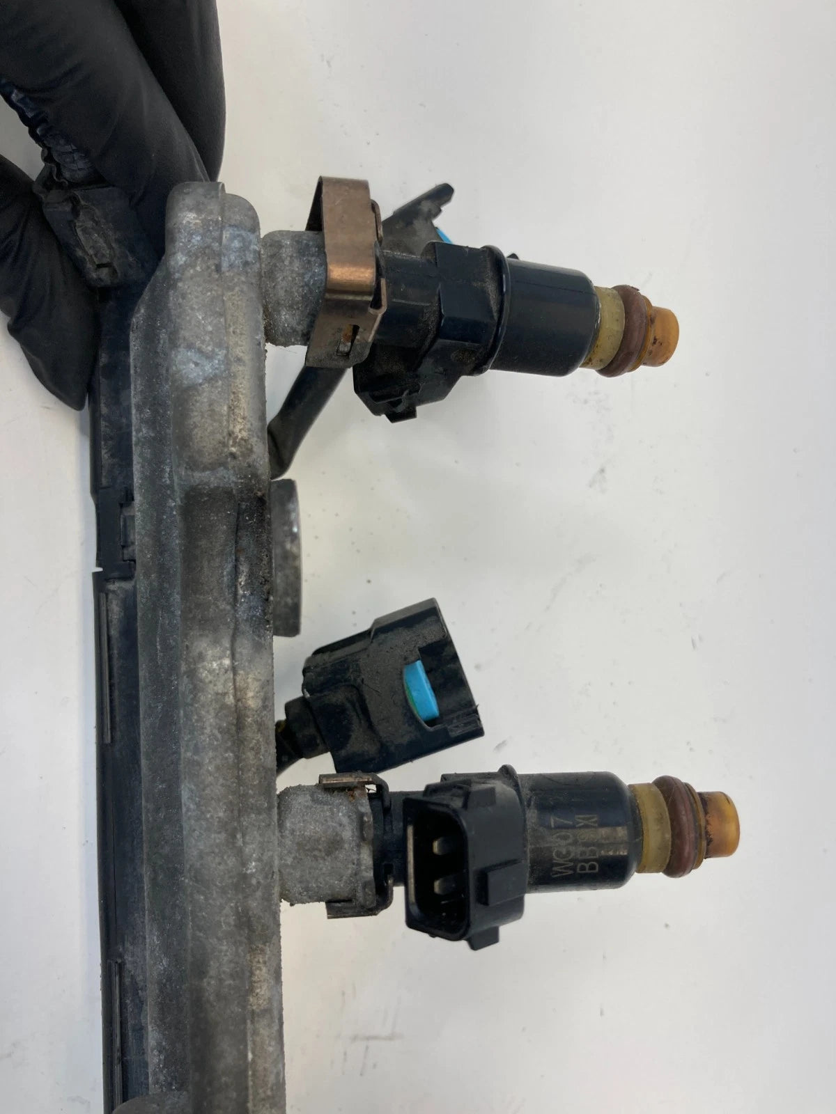 2009-2013 Honda Fit 1.5L L4 Engine Fuel Injection Set Fuel Rail w Injectors OEM