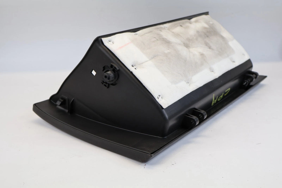 2014 2015 KIA SORENTO DASH RIGHT GLOVE BOX STORAGE COMPARTMENT ASSY OEM