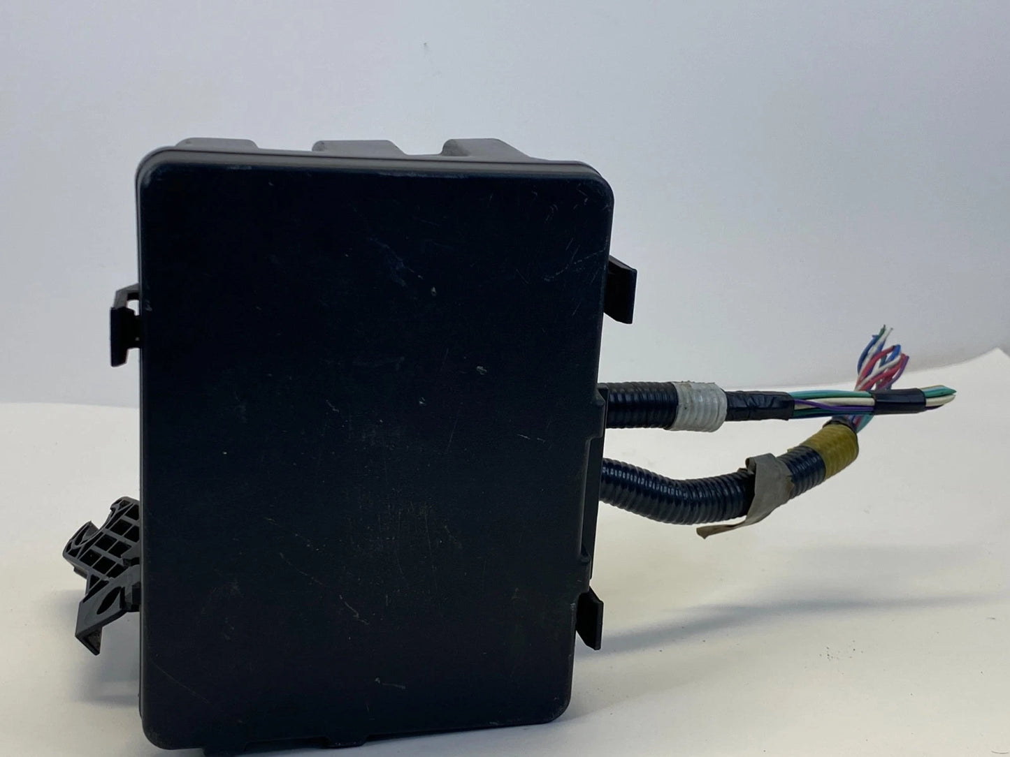 2013-2019 NISSAN PATHFINDER 3.5L IPDM ENGINE ROOM CONTROL UNIT FUSE BOX OEM