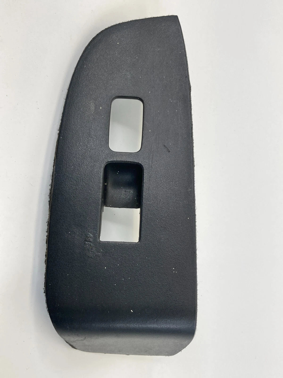2003-2007 HONDA ACCORD COUPE FRONT RIGHT DOOR WINDOW SWITCH BEZEL OEM