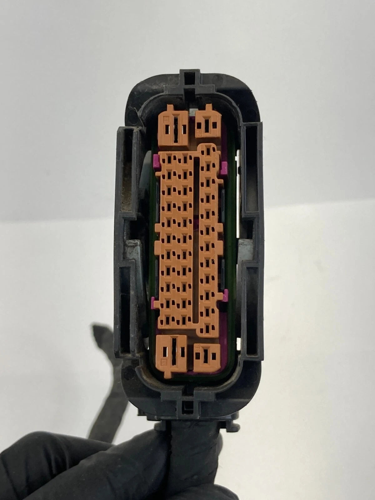 11-14 Hyundai Sonata 2.4L ABS Anti Lock Brake Pump Plug Connector 13598002 OEM