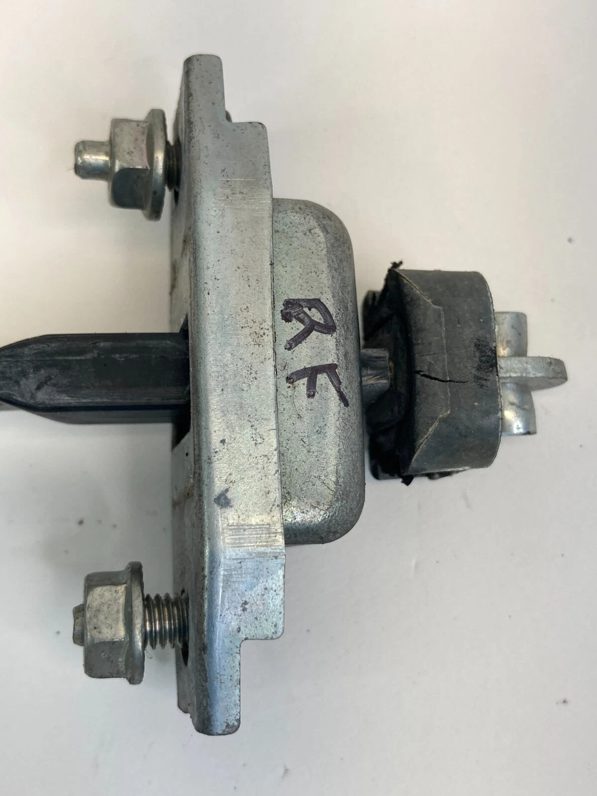 2007-2011 TOYOTA CAMRY FRONT RIGHT PASSENGER DOOR CHECK HINGE STOPPER DETENT OEM