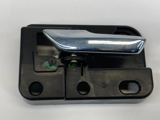 09 10 DODGE JOURNEY REAR LEFT BACK SIDE INNER INTERIOR DOOR HANDLE 962100-10 OEM