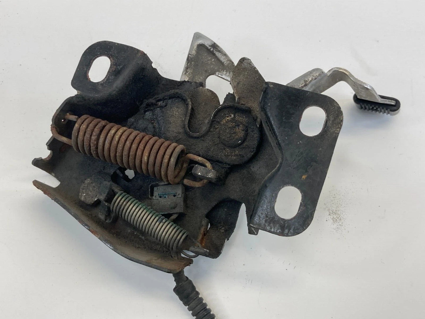 2007-2009 ACURA RDX FRONT HOOD LOCK LATCH RELEASE MECHANISM ASSEMBLY SENSOR OEM