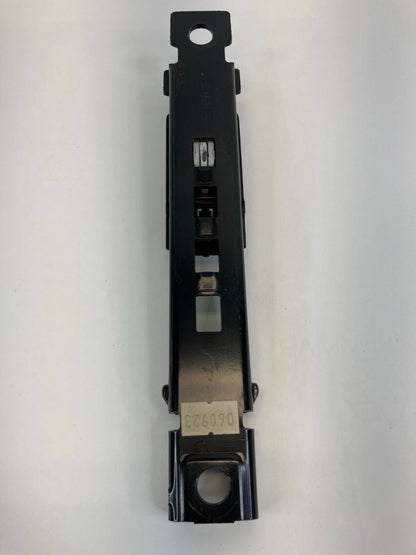 2007-2011 HYUNDAI ACCENT SEDAN LEFT SEAT BELT ADJUSTER ASSEMBLY 5116340E1A