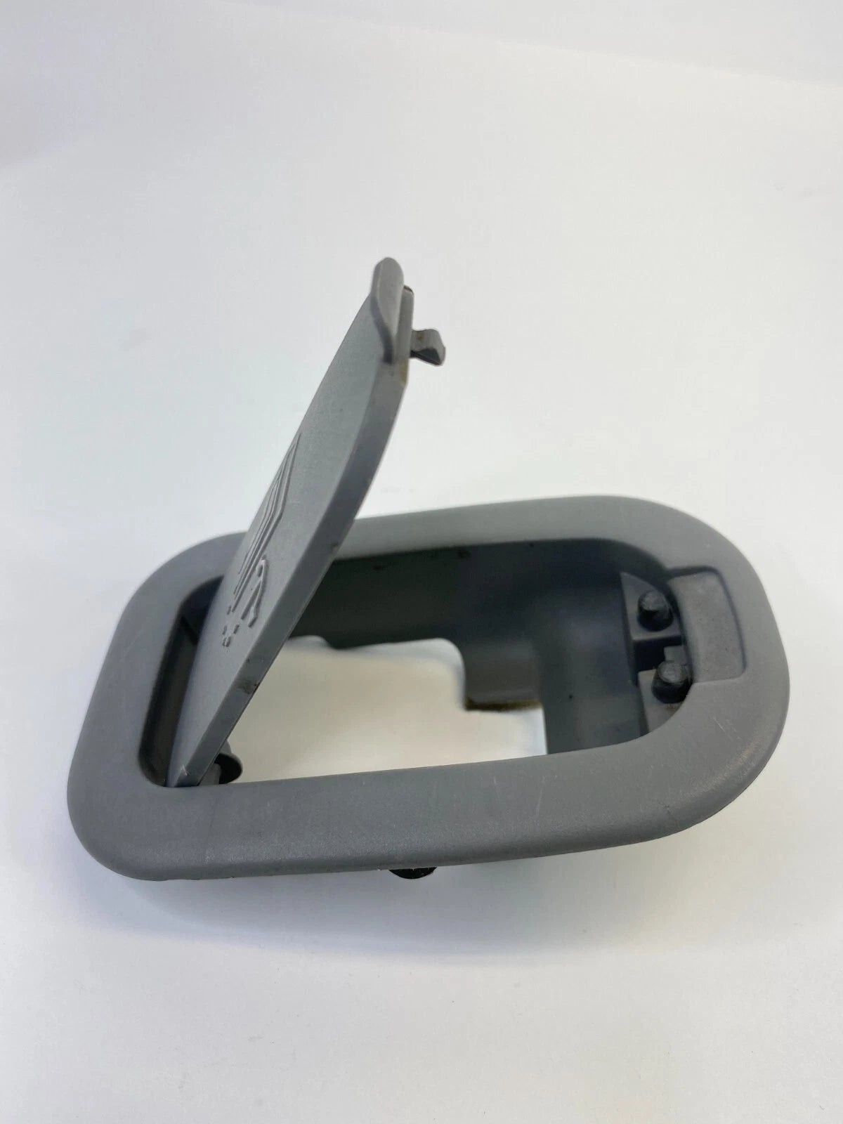 07 08 09 10 HYUNDAI ELANTRA BACK REAR SEAT BELT ANCHOR CHILD COVER TRIM OEM