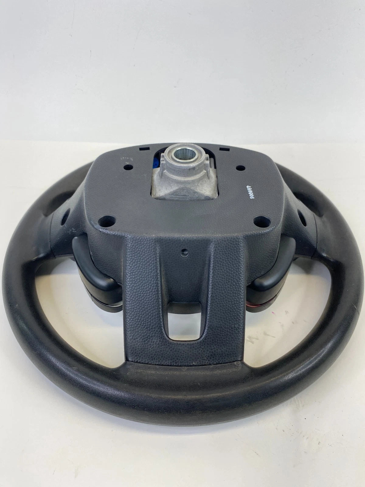 2014-2019 Kia Soul Steering Wheel w/ Cruise & Audio Control Switches OEM