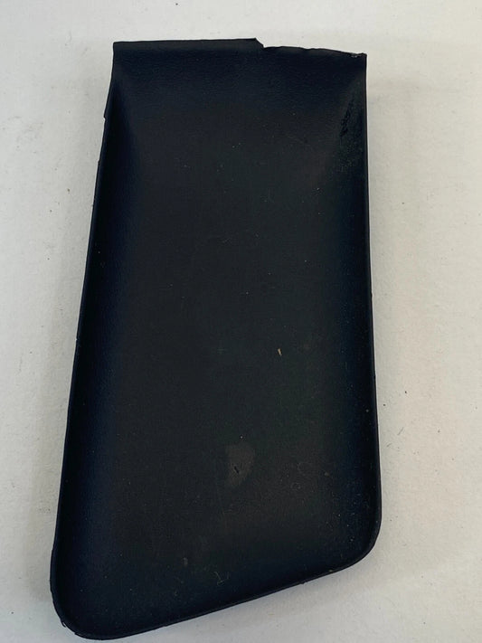 11-14 HYUNDAI SONATA REAR RIGHT INNER DOOR HANDLE SCREW CAP COVER 82629-3S000