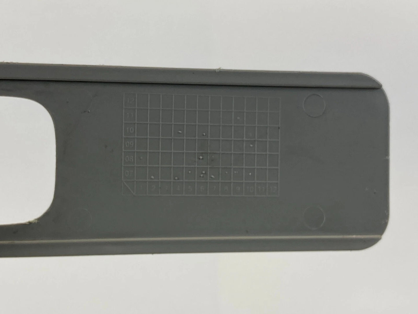 2012-2015 CHEVROLET CAPTIVA SPORT FRONT RIGHT SEAT BELT GUIDE ADJUSTER COVER OEM