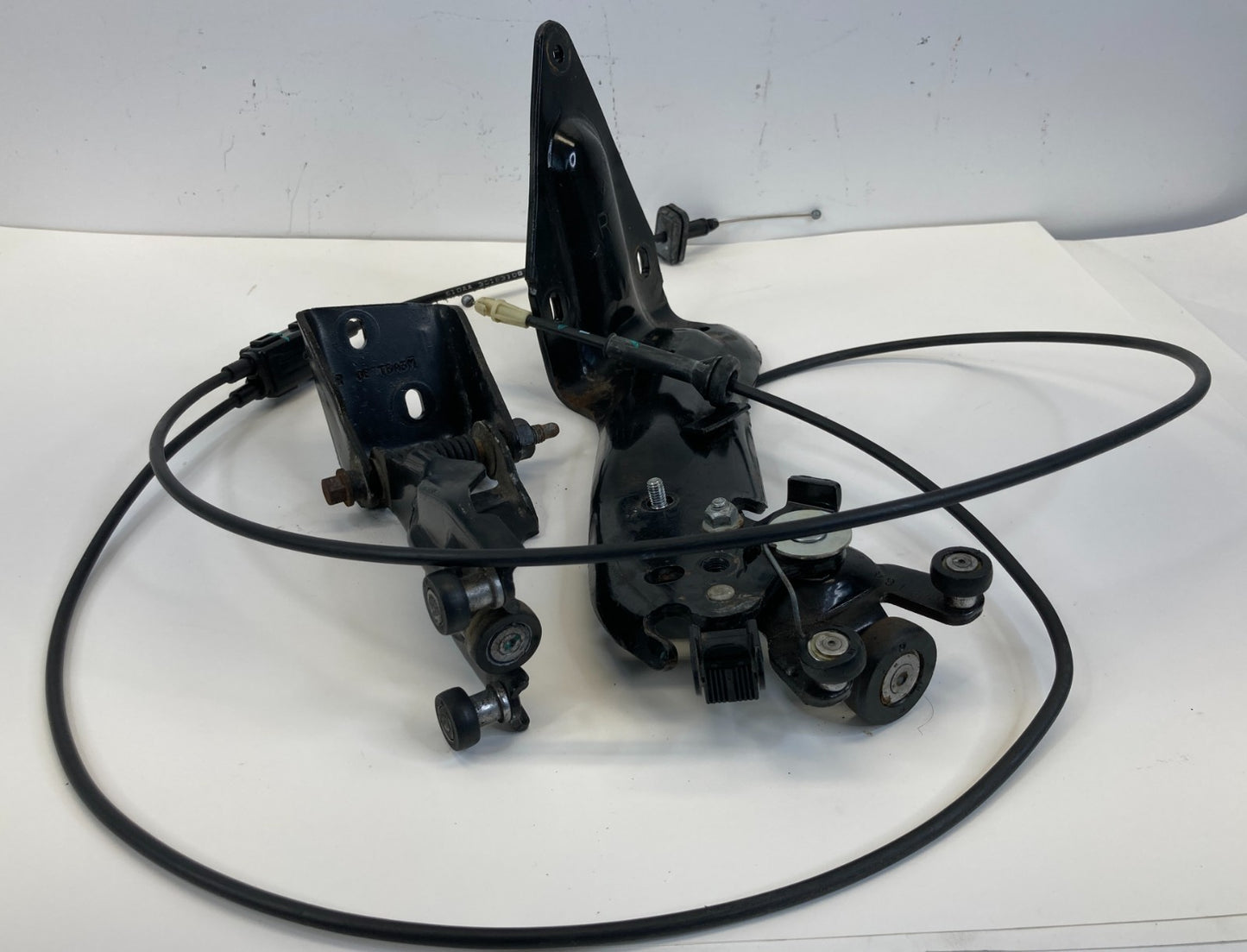 2008-2016 Chrysler Town & Country Rear Right Side Sliding Door Hinge Rollers OEM