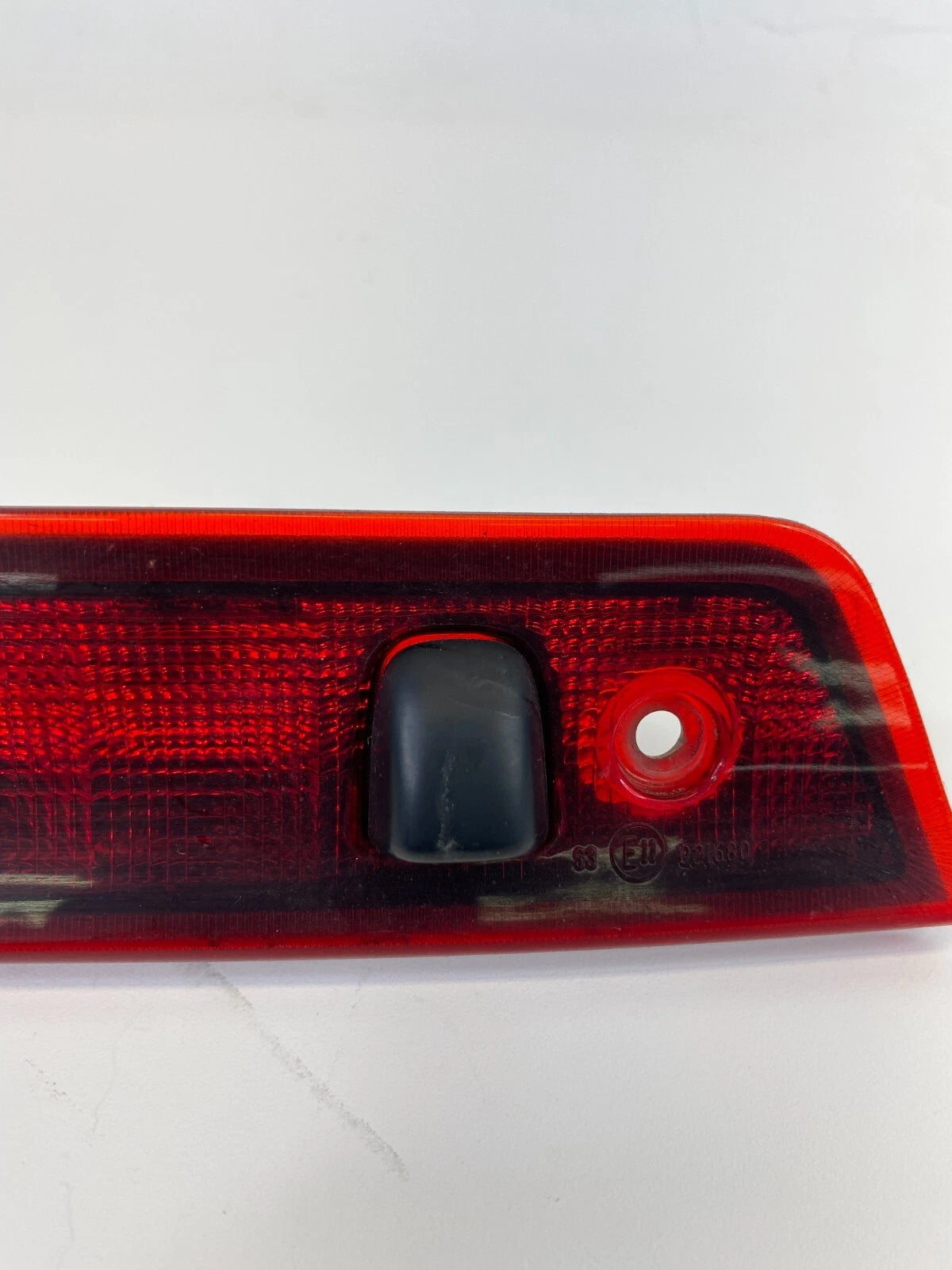 2005-2010 JEEP GRAND CHEROKEE THIRD CENTER HIGH MOUNTED STOP LAMP 55156389AC OEM