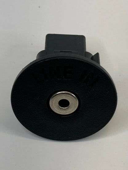2006-2011 MERCURY MILAN CONSOLE AUX AUDIO AUXILIARY JACK SOCKET 7R33-19B444-A