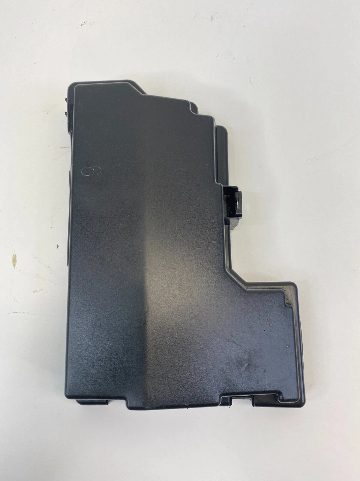 2011 11 NISSAN ROGUE UPPER FUSE BOX RELAY BOX COVER TRIM CAP LID OEM
