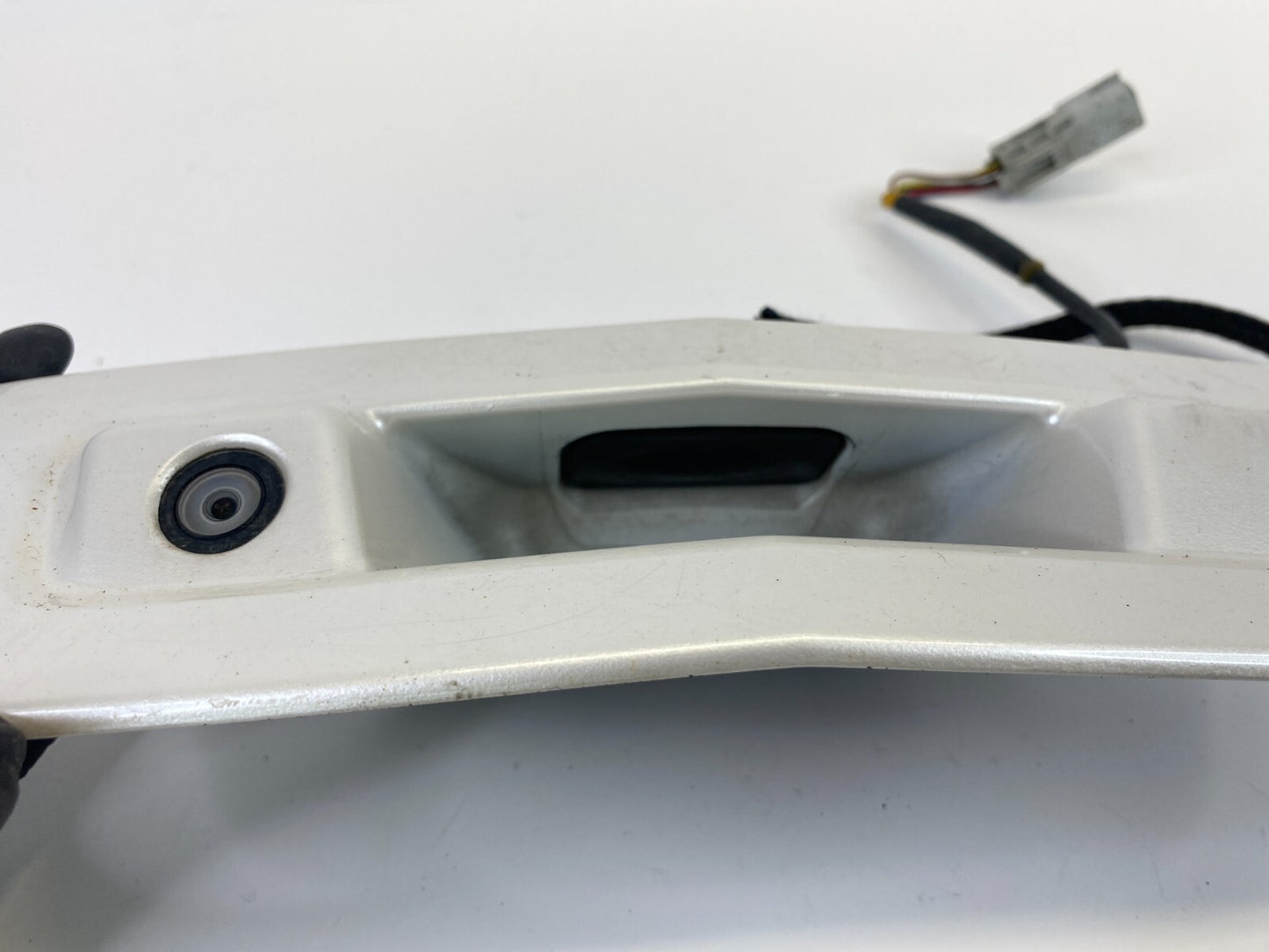 2009-2012 Chevrolet Traverse Rear Hatch Trunk Liftgate Outside Handle w/ Camera