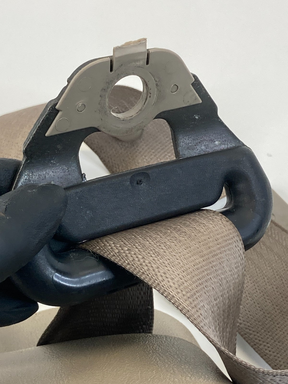 2000-2005 Chevy Monte Carlo Front Right Passenger Side Seat Belt Retractor OEM