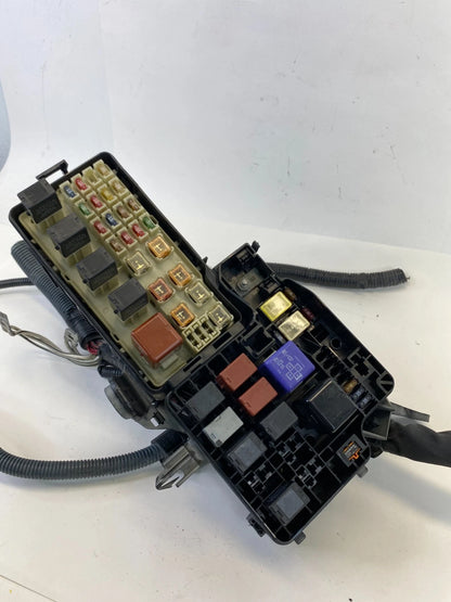 2002 2003 LEXUS ES300 3.0L V6 AT UNDER HOOD ENGINE FUSE BOX RELAY 7154-8036 OEM