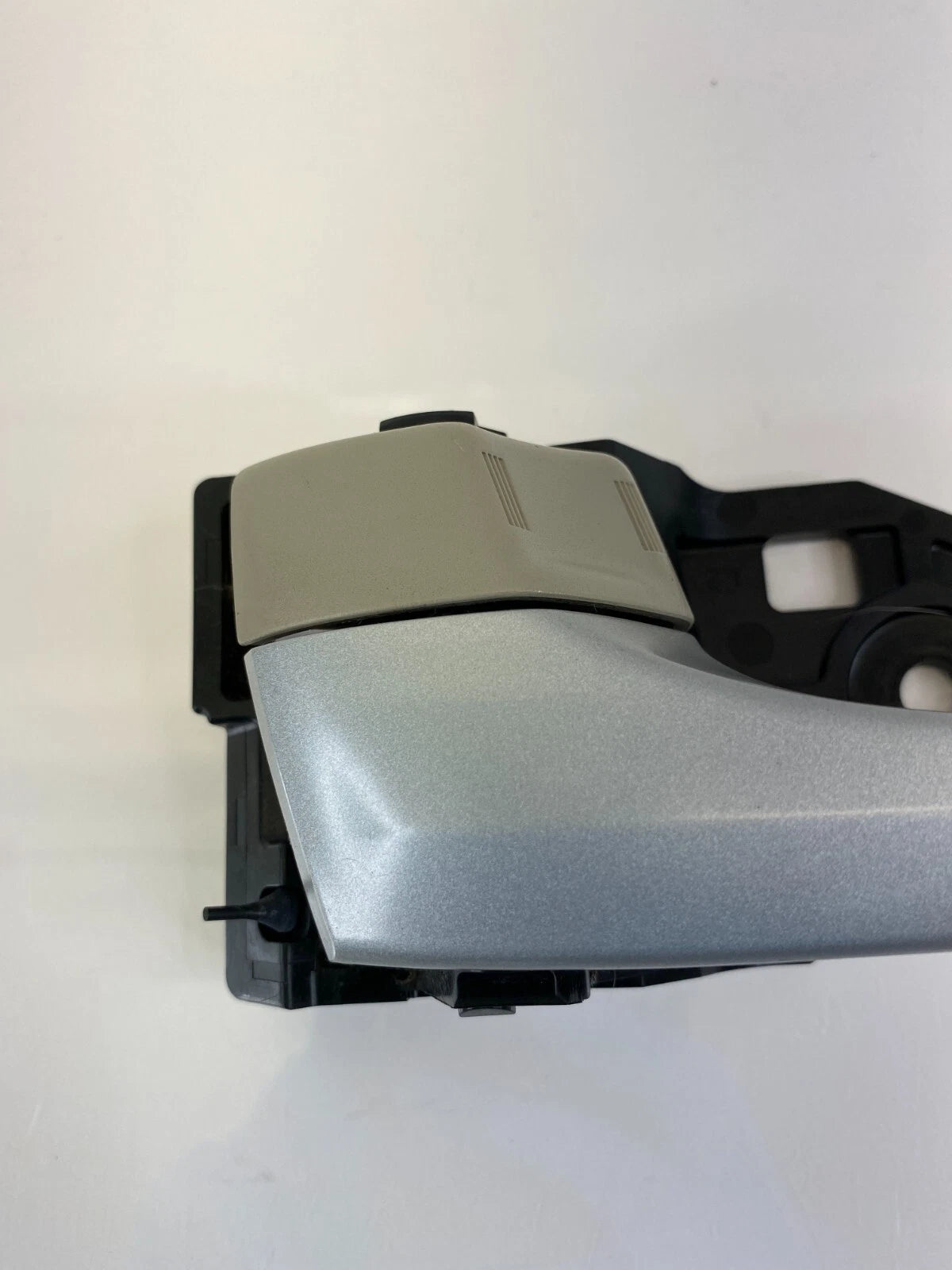 2010 2011 TOYOTA PRIUS FRONT LEFT DRIVER SIDE INTERIOR INNER DOOR HANDLE OEM