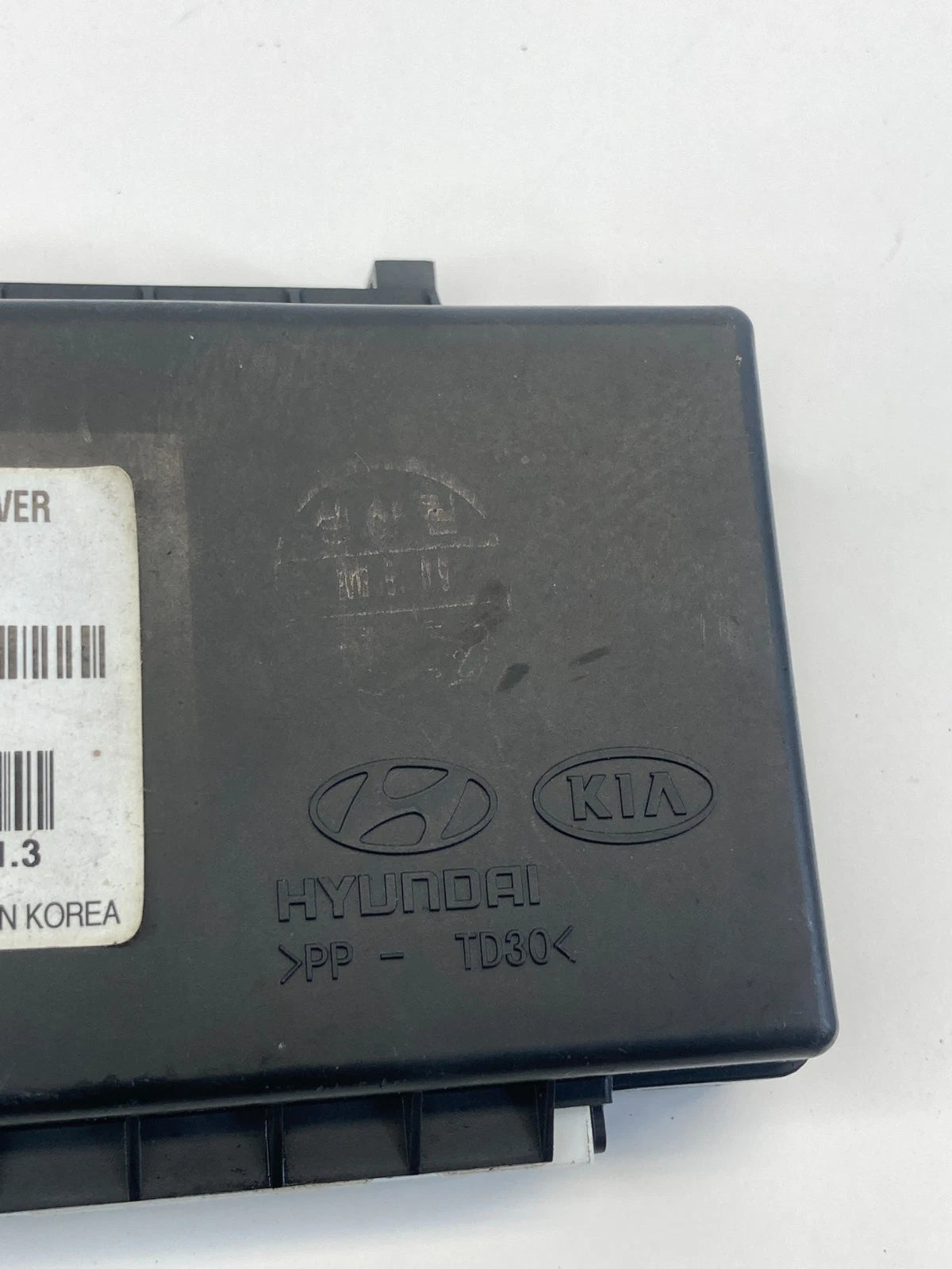 2012-2013 HYUNDAI ACCENT 1.6L BODY CONTROL MODULE BCM UNIT 95400-1RFD0 OEM