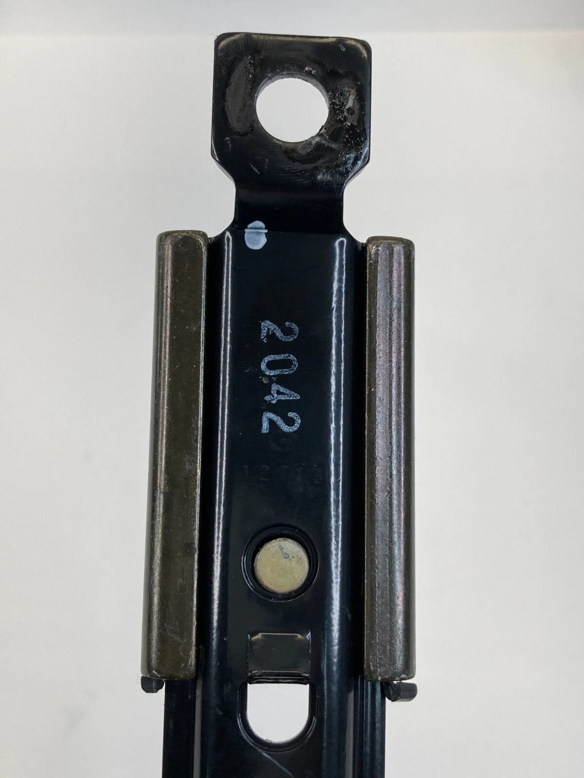 99 00 01 02 03 04 05 PONTIAC GRAND AM FRONT RIGHT SIDE SEAT BELT HEIGHT ADJUSTER