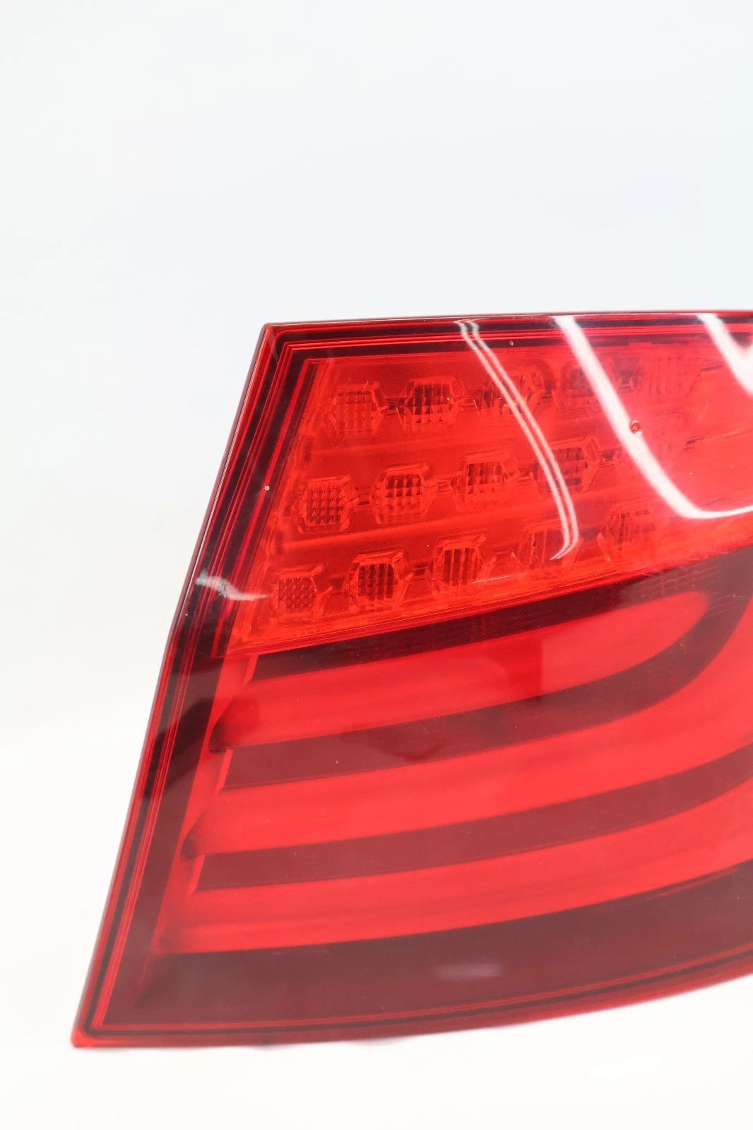 11-13 BMW 528I 535I 550I SEDAN RIGHT PASSENGER OUTER TAIL LIGHT TAILLIGHT OEM
