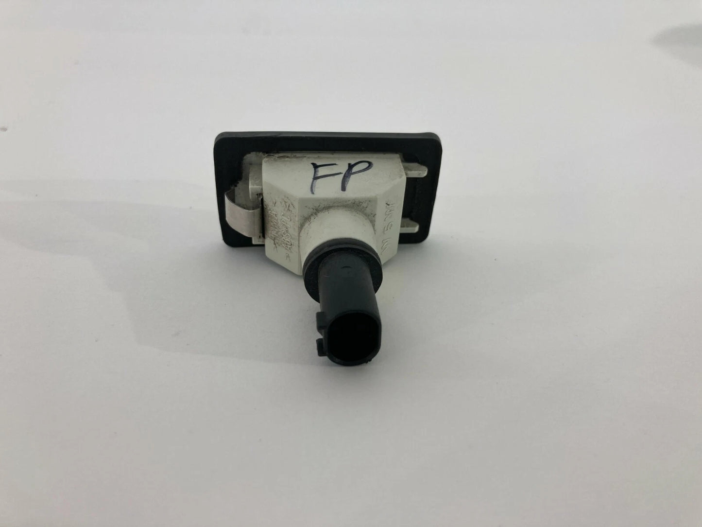 95-01 BMW 740I 740IL FRONT RIGHT DOOR OPEN WARNING REFLECTOR LIGHT LAMP 8352269