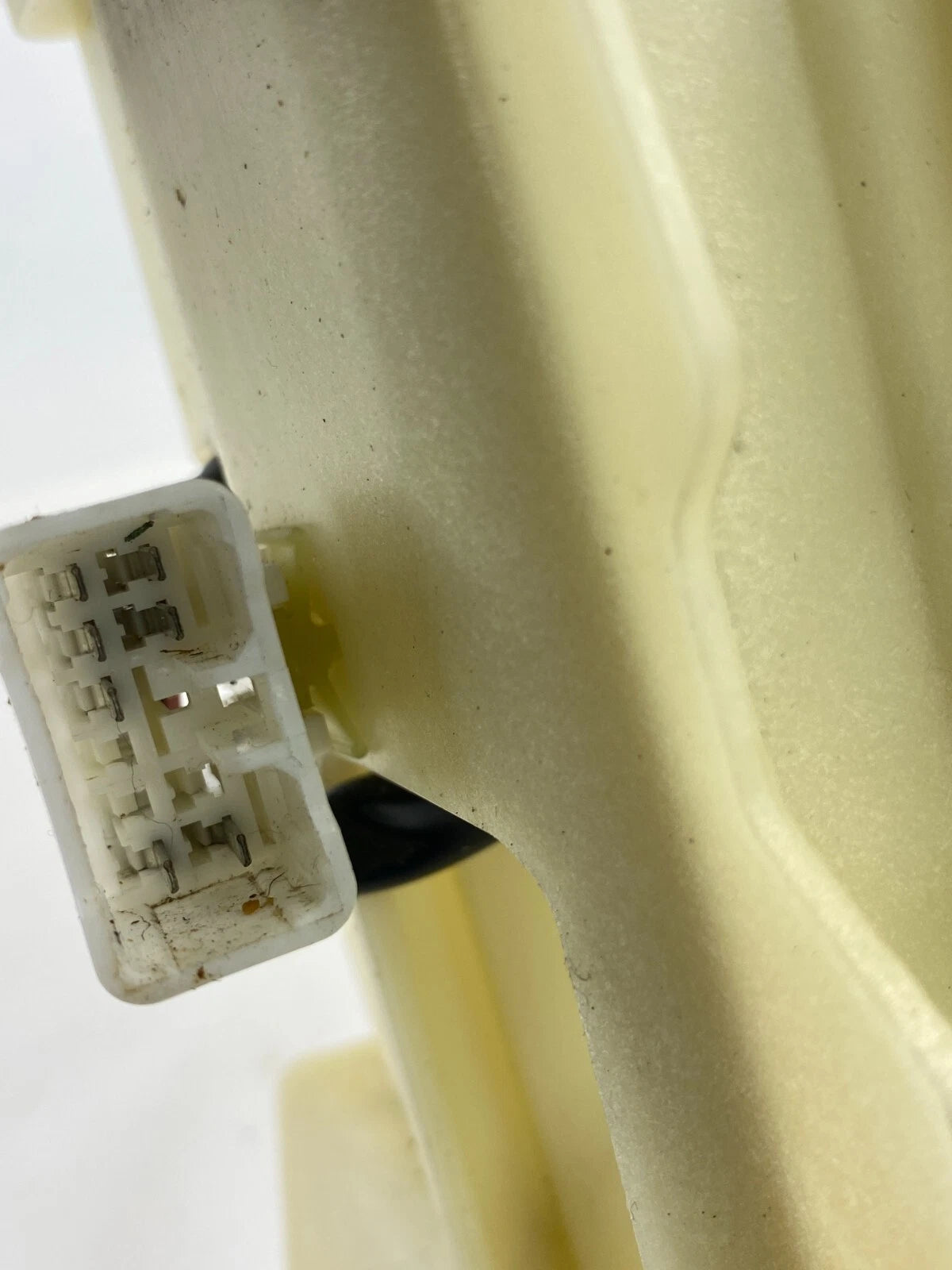 2007-2010 KIA SPORTAGE AUTOMATIC TRANSMISSION FLOOR GEAR SHIFTER SHIFT LEVER OEM