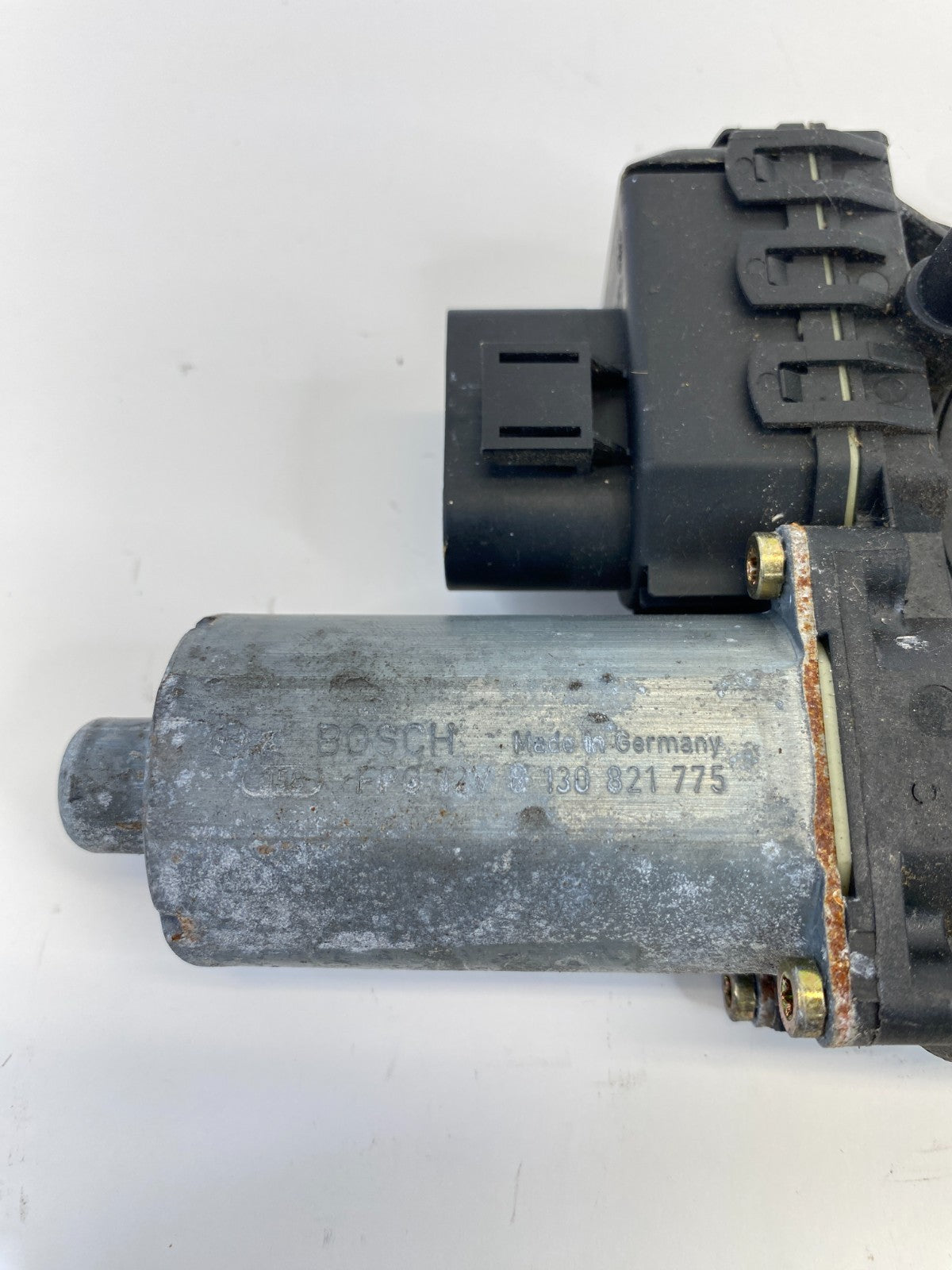 98-01 Audi A6 Quattro Front Left Driver Door Power Window Motor 0130821775 OEM
