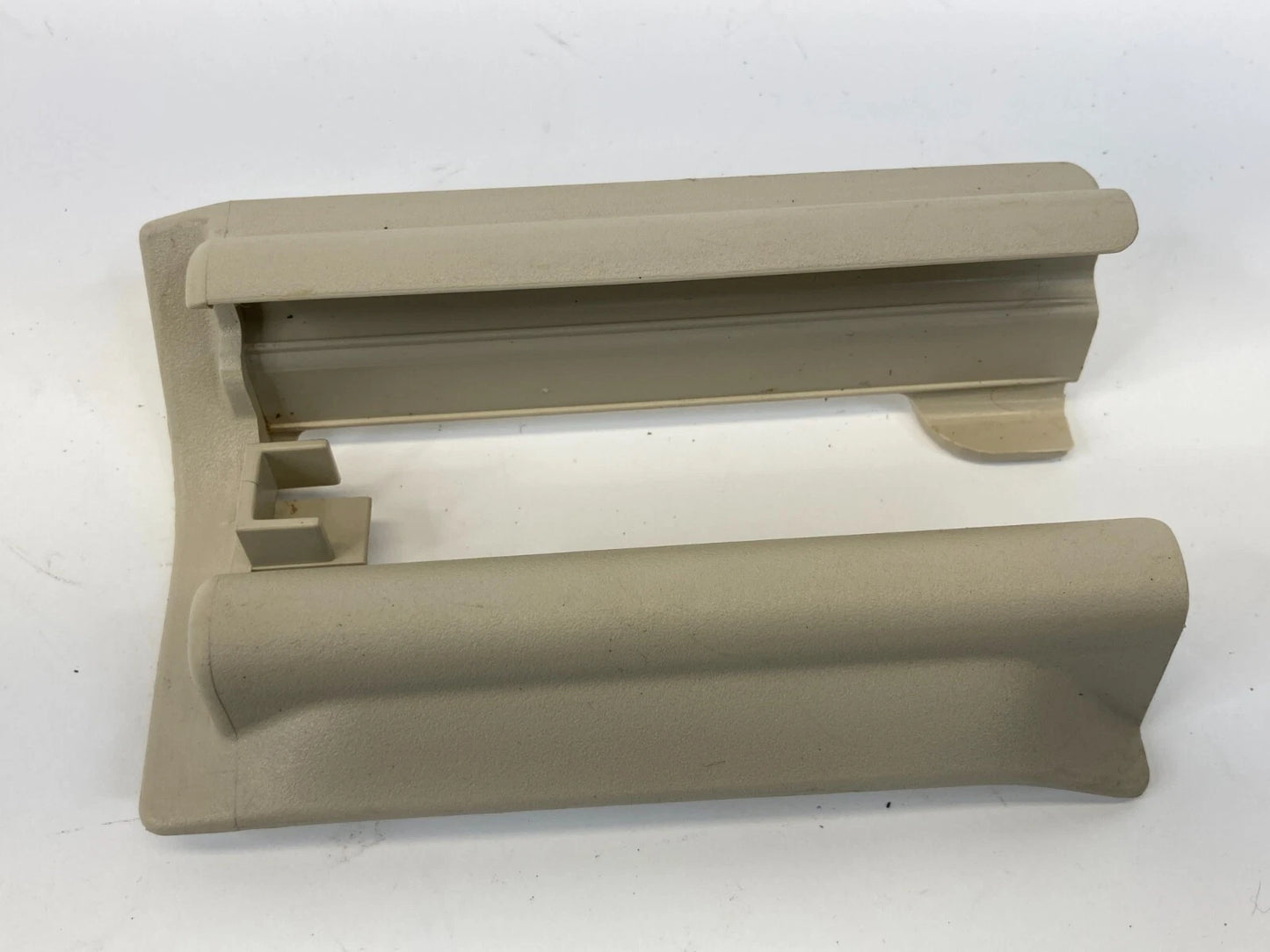 2003-2006 MERCEDES-BENZ E500 FRONT RIGHT SEAT TRACK END COVER 211-919-12-20 OEM
