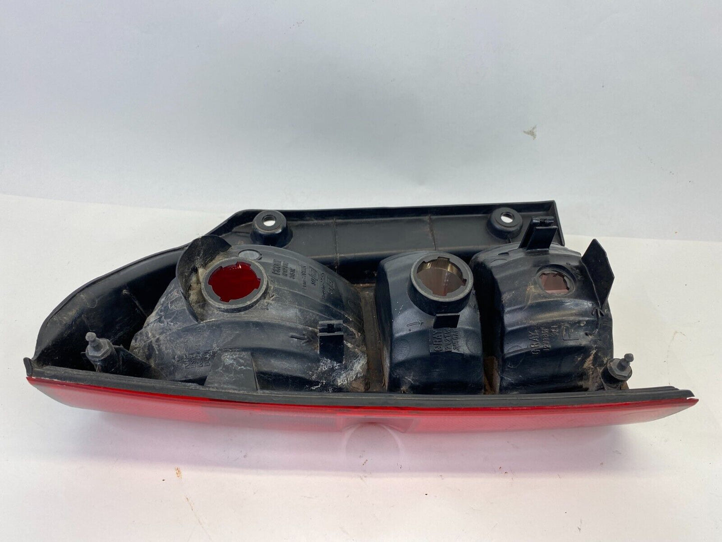 2005-2007 Nissan Pathfinder Right Passenger Side Tail Light Taillight Lamp OEM