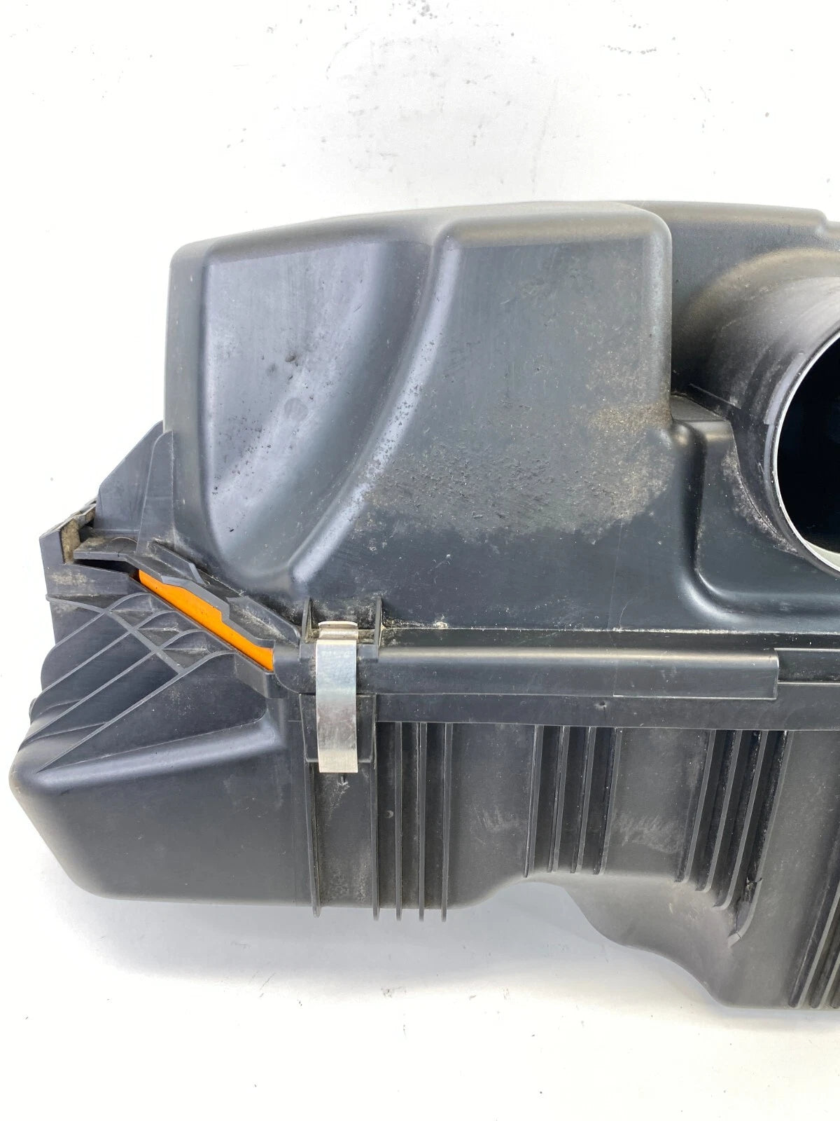 2013-2017 BMW X3 2.0L AWD AIR INTAKE CLEANER FILTER BOX ASSEMBLY 761693201 OEM