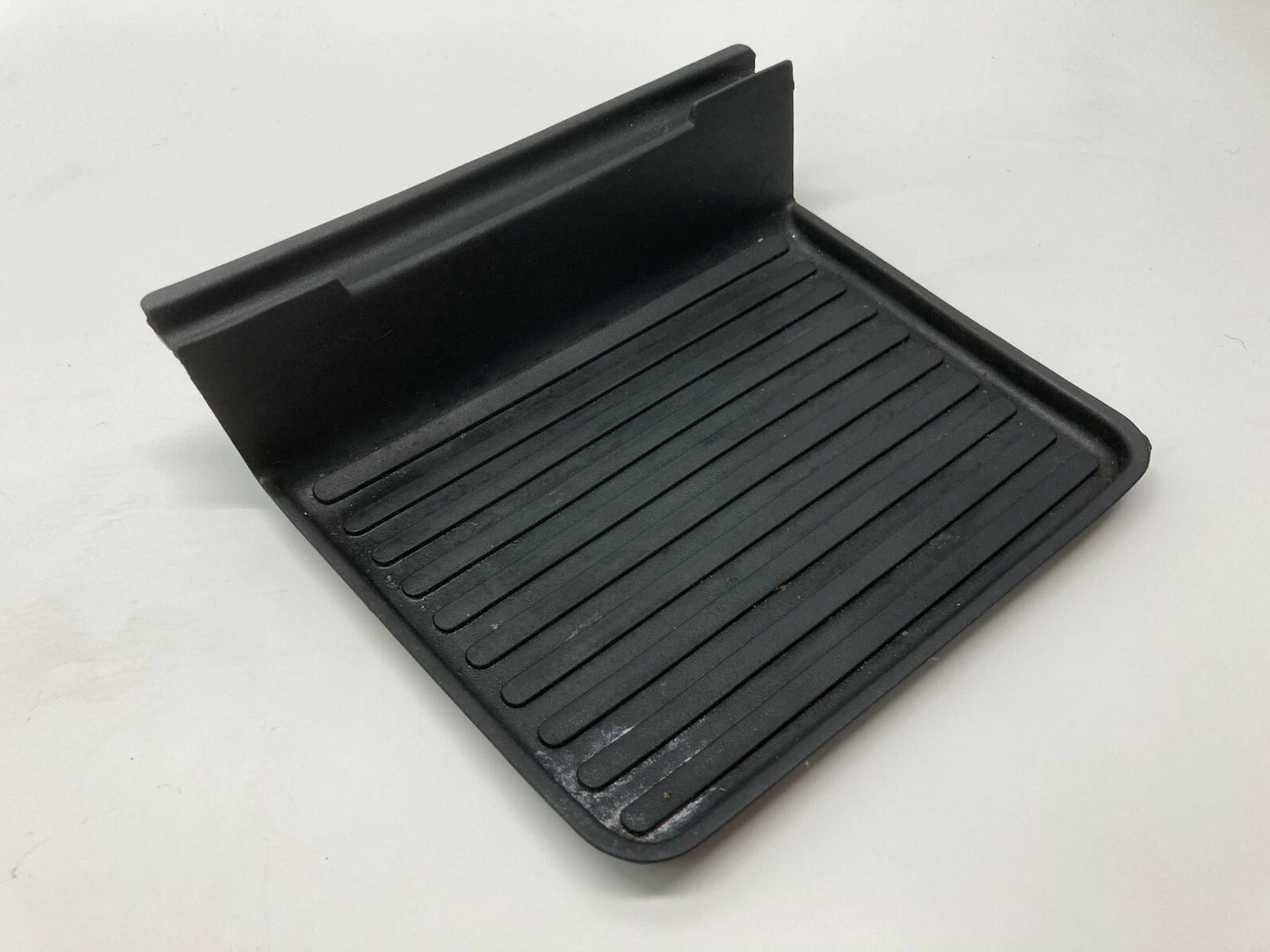 2002-2005 FORD EXPLORER MOUNTAINEER CENTER CONSOLE RUBBER INSERT 1L2X-78046B76